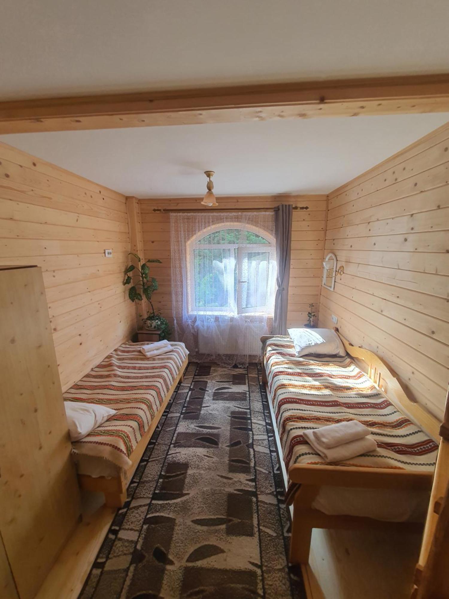 Садиба Nad Prutom ヤレムチャ エクステリア 写真